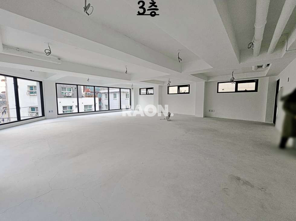 서울 마포구 망원동 [118평]연층사용 마포구청역 신축 무권리 월세 매물번호 13127 사진 14