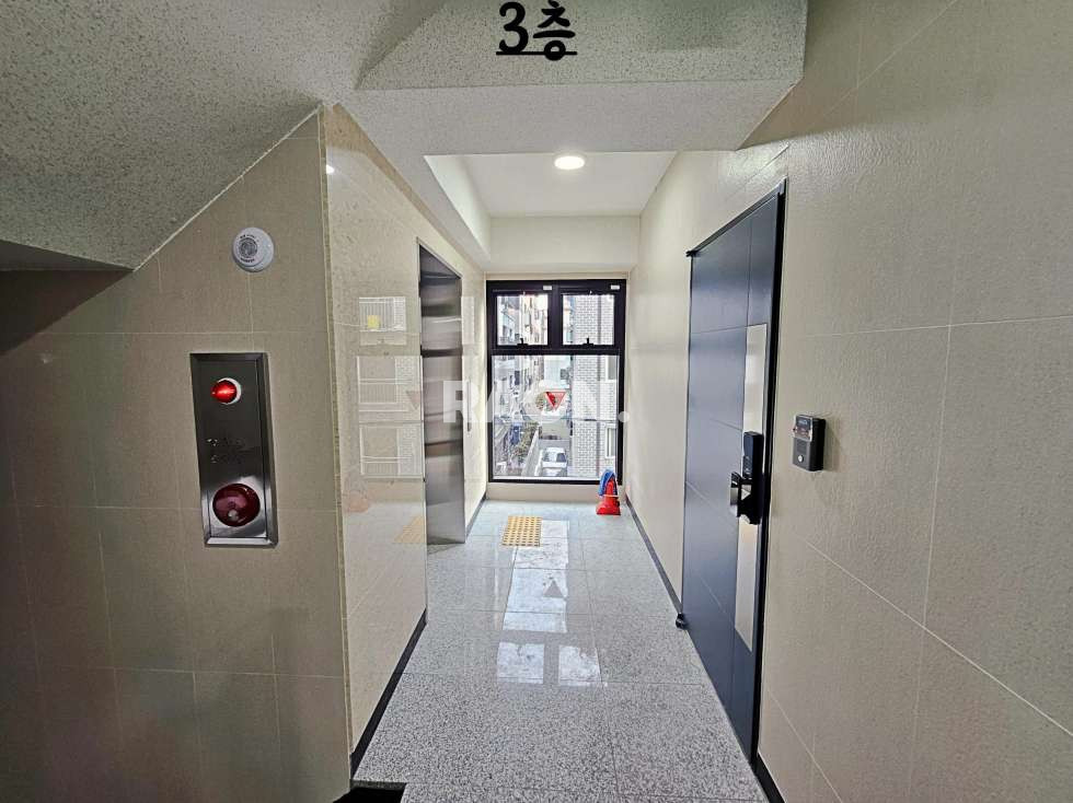 서울 마포구 망원동 [118평]연층사용 마포구청역 신축 무권리 월세 매물번호 13127 사진 20