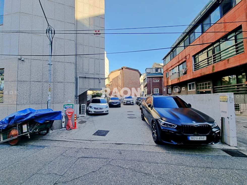 서울 마포구 연남동 [57평]연남동 인테리어 완비 전면 통창 구조 월세 매물번호 13065 사진 17