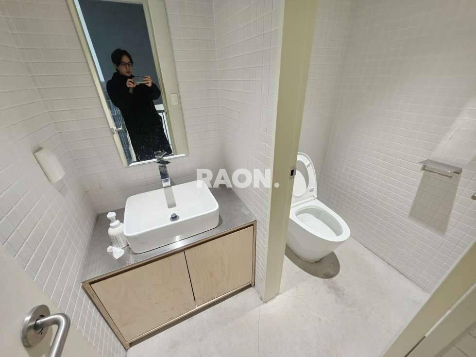 서울 마포구 연남동 [52평]연층사용 연남동 세련된 디자인 건물 월세 매물번호 13006 사진 14