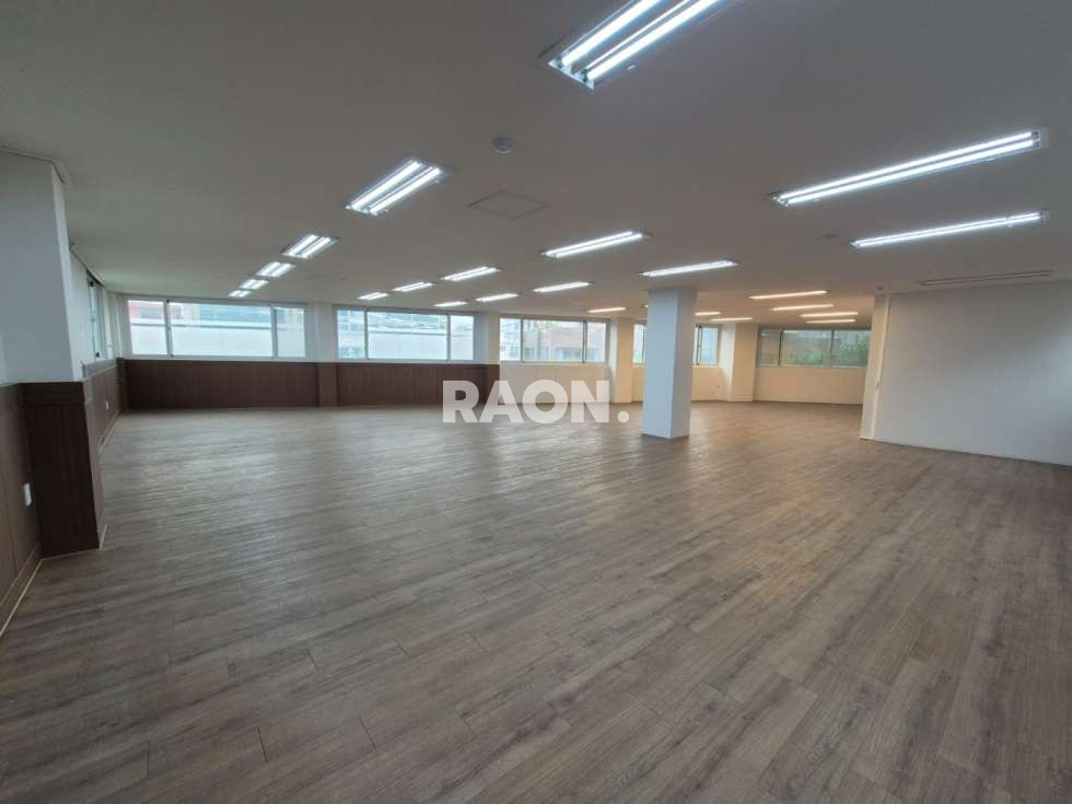 서울 마포구 서교동 [61평]서교동 넓은 오피스 공간 월세 매물번호 10624 사진 4