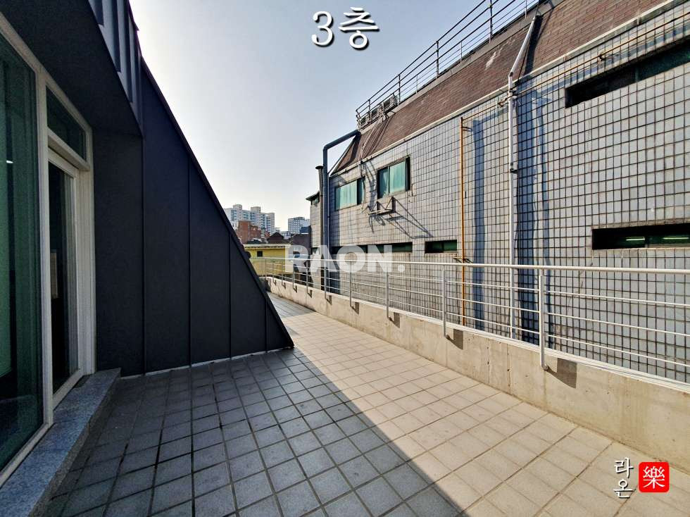 서울 마포구 서교동 [212평]홍대 역세권 S급 컨디션 유일무이 월세 매물번호 13383 사진 16