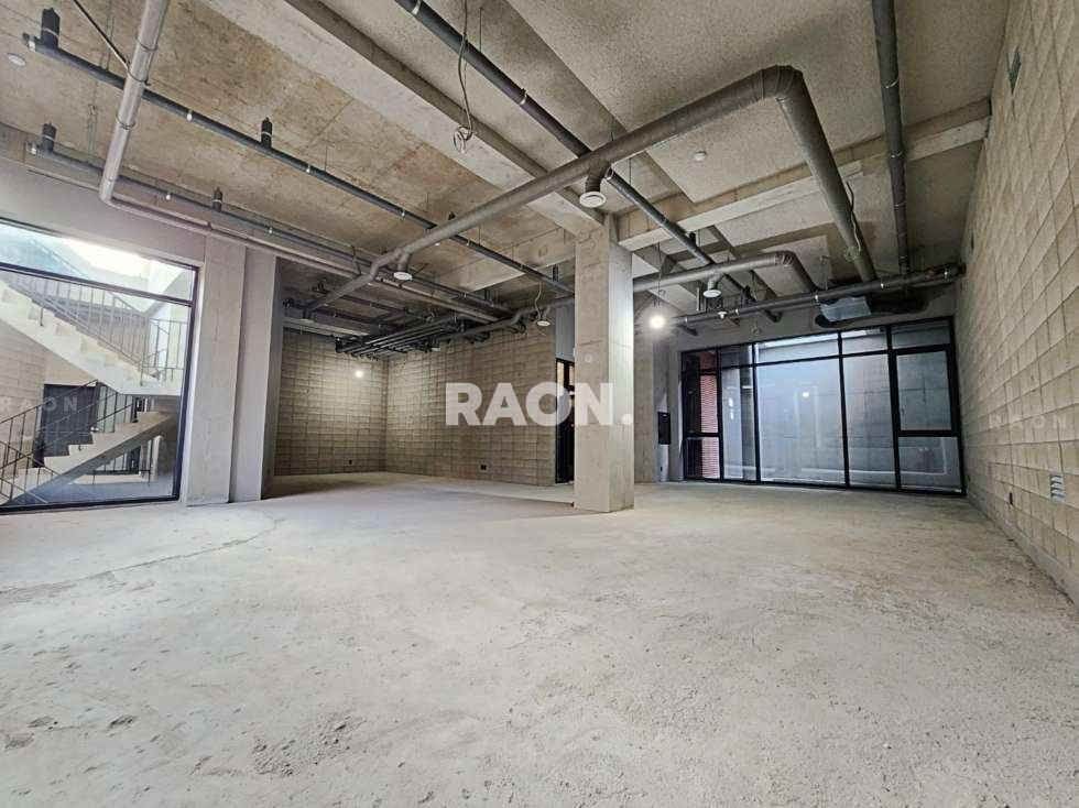 서울 마포구 서교동 [198평]연층사용 홍대 역세권 코너 사거리 대로변 위치 월세 매물번호 13623 사진 23