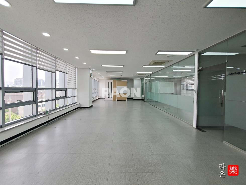 서울 마포구 성산동 [75평]인테리어 완비 주차2대 엘베 2대 무권리 사무실 월세 매물번호 11977 사진 1