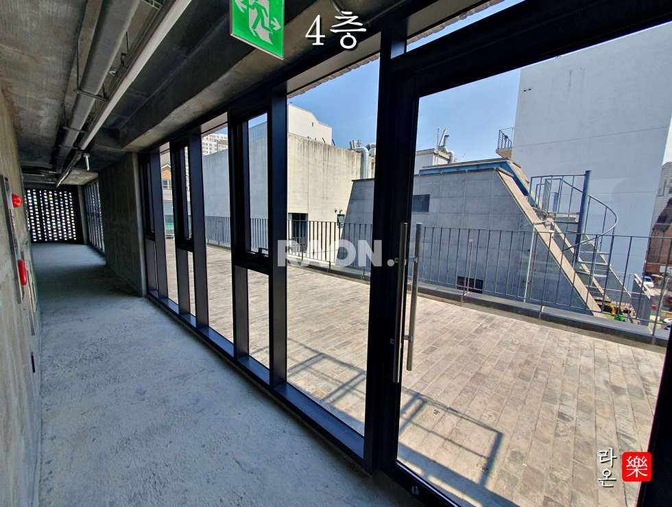 서울 마포구 서교동 [208평]합정역 세련된 내외관 신축 통임대 월세 매물번호 12065 사진 12