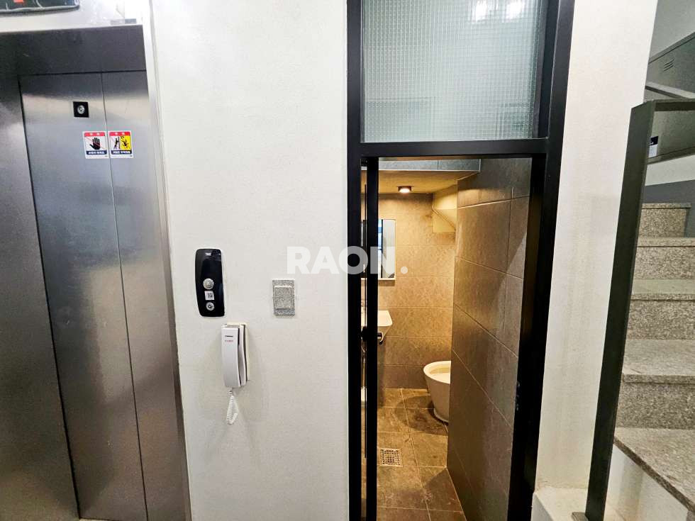서울 마포구 서교동 [13평]신축 무권리 첫입주 깔끔 소매점 예약제업종추천 월세 매물번호 12759 사진 9