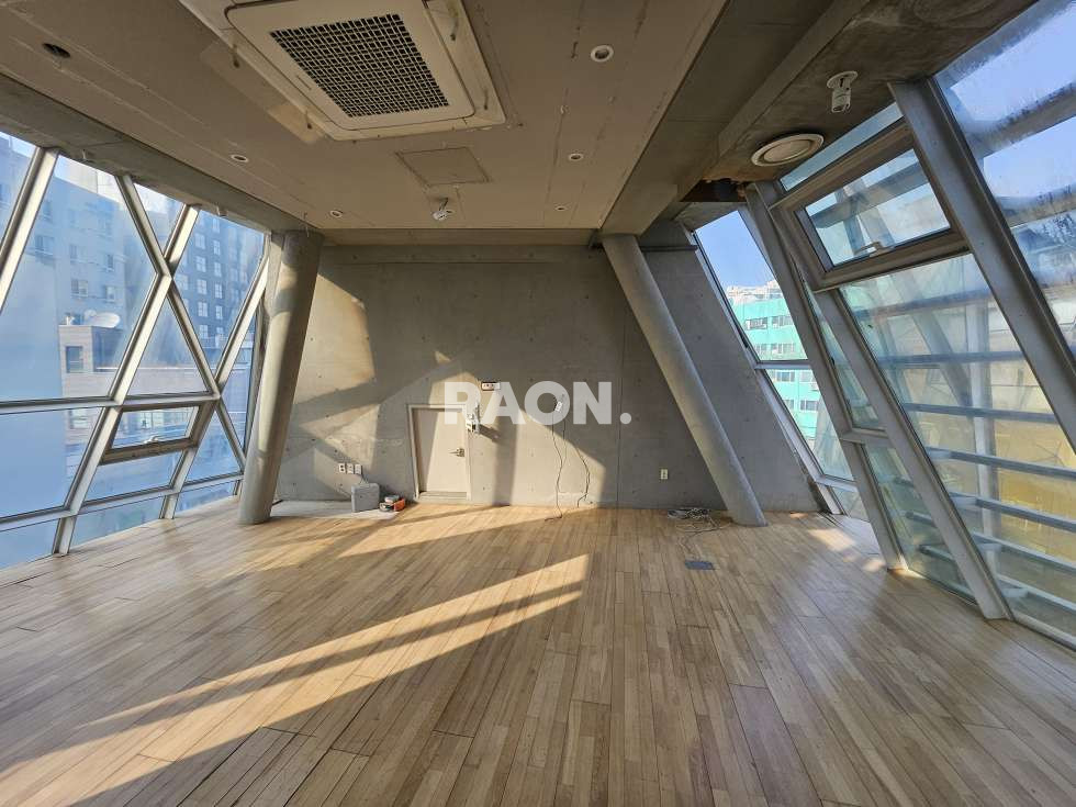 서울 마포구 서교동 [260평]홍대 역세권 무권리 통임대 월세 매물번호 13547 사진 3
