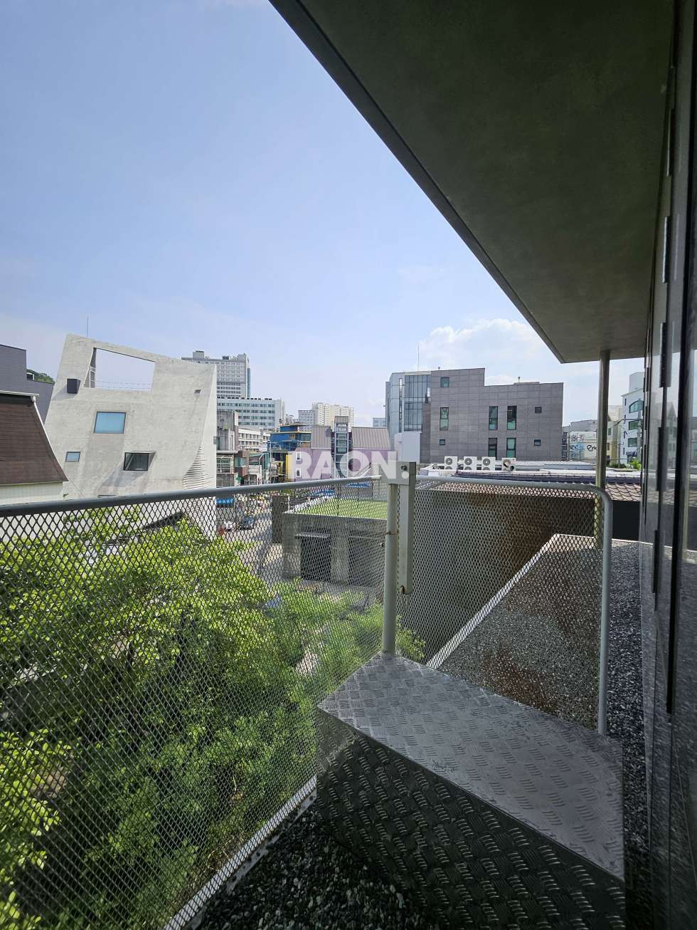 서울 마포구 서교동 [129평]홍대 놀이터 대로변 통임대 공간 월세 매물번호 13605 사진 18