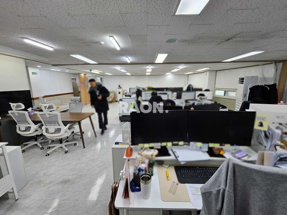 서울 마포구 창전동 [79평]홍대 대로변 6층 전체 사무실,학원 추천 공간 월세 매물번호 10864 사진 3