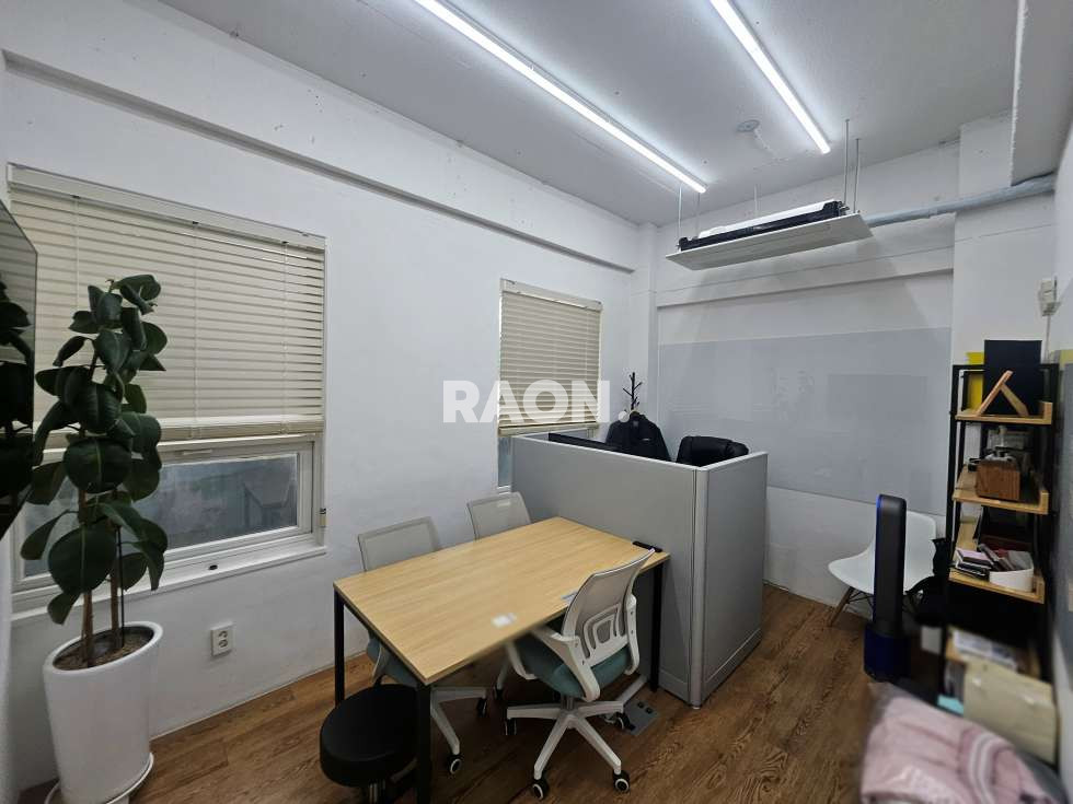 서울 마포구 서교동 [57평] 홍대 정문 인근 가성비 좋은 1층 임대 공간 월세 매물번호 11995 사진 16