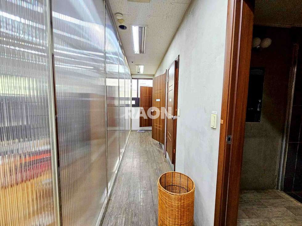서울 마포구 노고산동 [106평]연층임대 신촌역 바로 앞 무권리 월세 매물번호 13695 사진 9