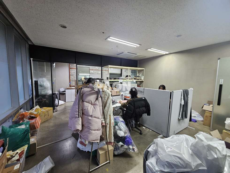 서울 마포구 연남동 [69평]대로변 인테리어 완비 주차2대 가성비 공간 월세 매물번호 12228 사진 9