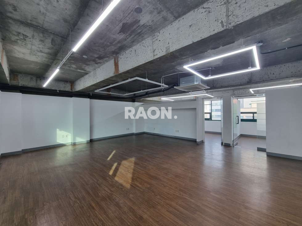 서울 마포구 동교동 [36평]홍대입구 3분 위치 상가 사무실 공간 월세 매물번호 13249 사진 2