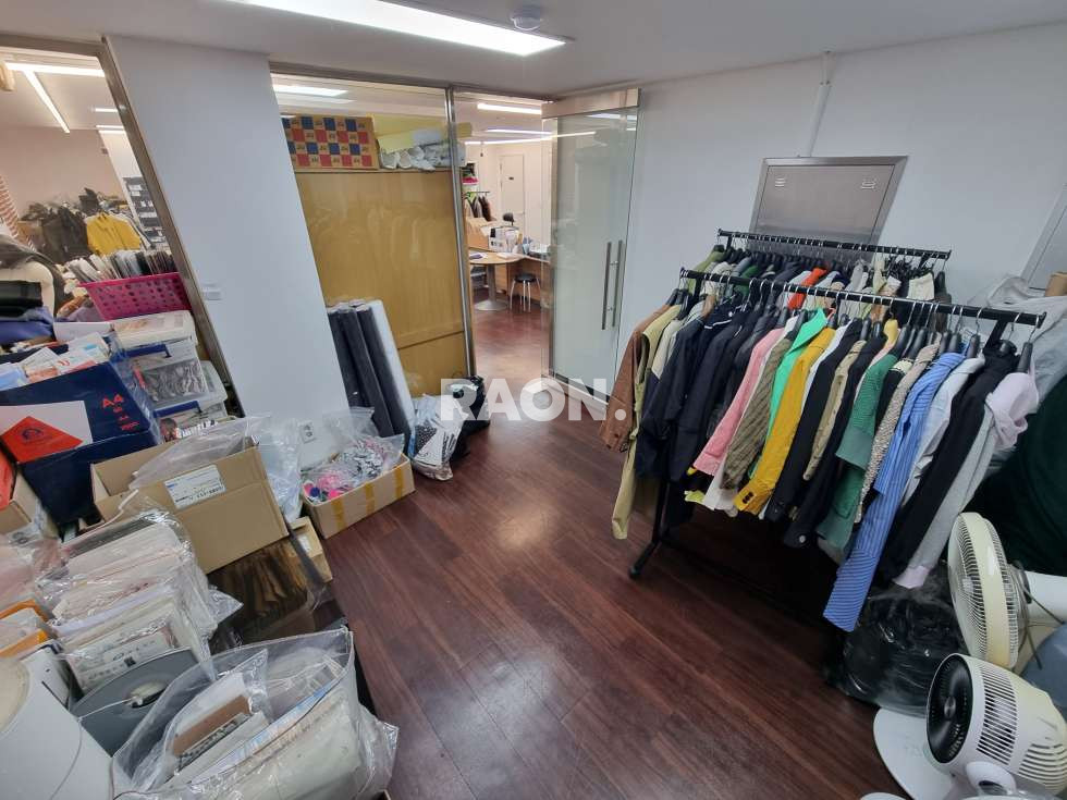 서울 마포구 연남동 [37평]연트럴파크 인근 컨디션 좋은 건물 내부룸2개탕비실 월세 매물번호 13437 사진 8