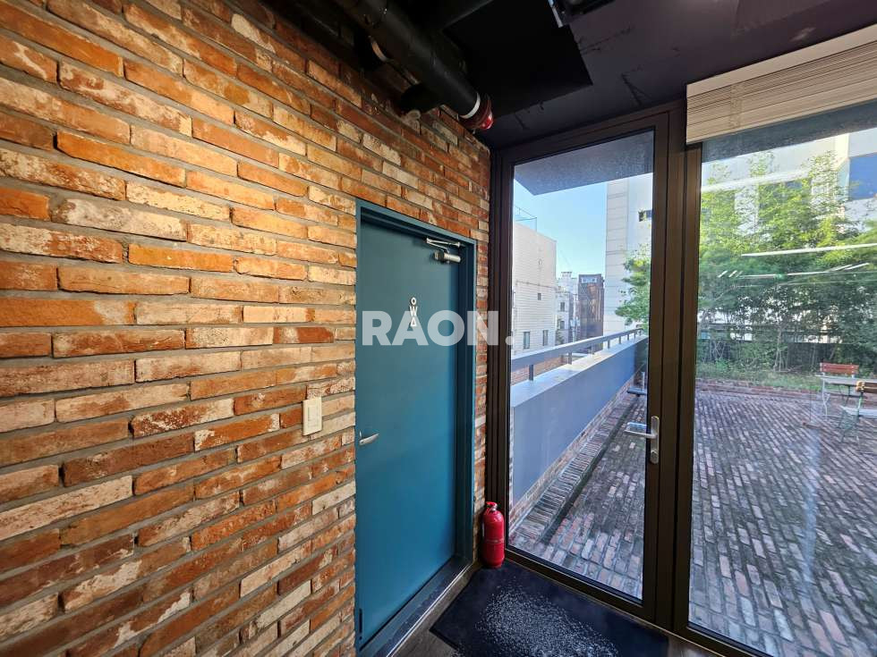 서울 마포구 서교동 [39평] 홍대 역세권 독보적 퀄리티, 단독 테라스 월세 매물번호 13827 사진 17