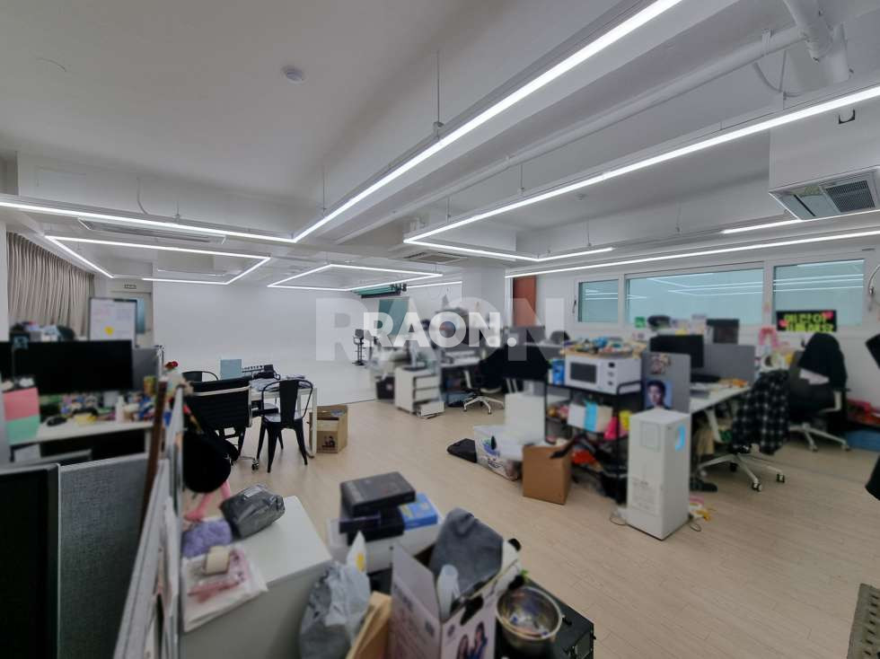 서울 마포구 동교동 [77평] 연층사용 홍대역 5분 동교동 오피스라인 화이트톤 인테리어 월세 매물번호 13837 사진 17
