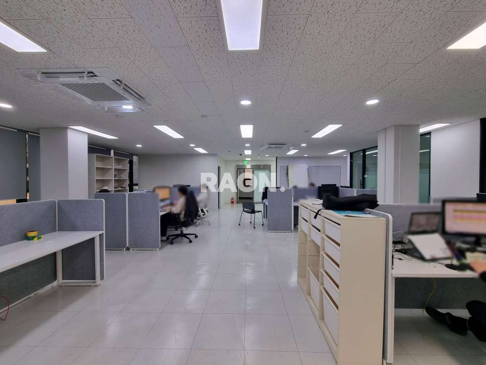 서울 마포구 서교동 [84평]합정역세권 도로변 위치 면적 넓은 가성비 사무실 월세 매물번호 12754 사진 3
