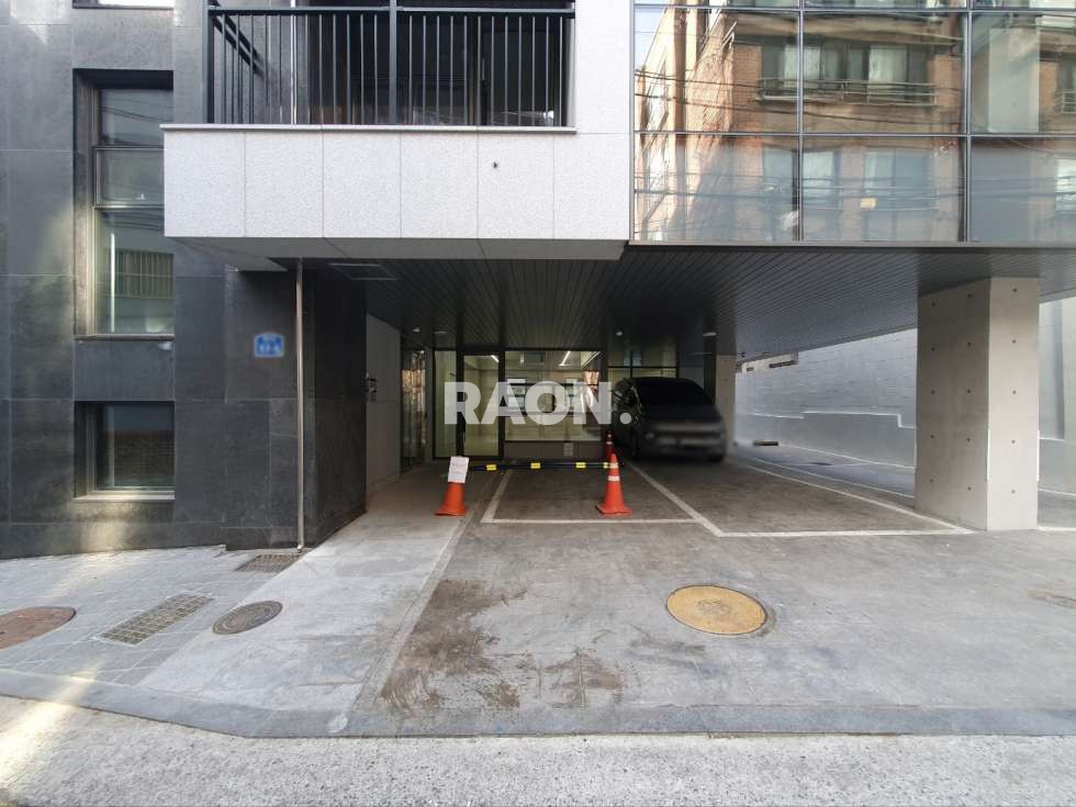 서울 마포구 서교동 [41평]합정역 초역세권 높은 층고 무권리 월세 매물번호 10127 사진 14
