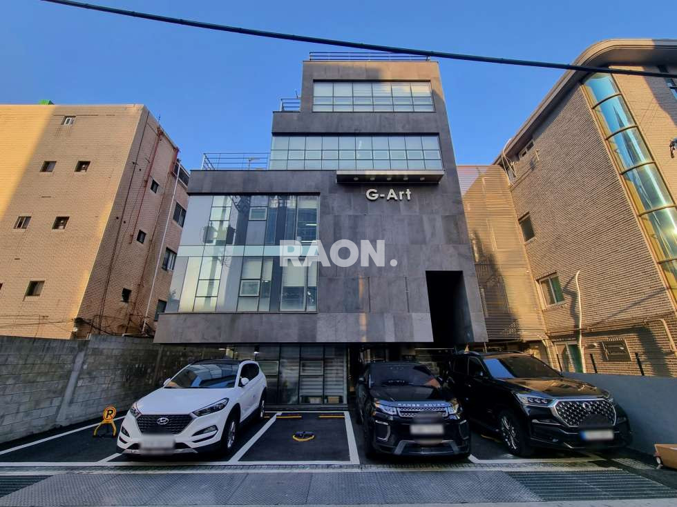 서울 마포구 서교동 [54평]홍대역세권 높은층고 무권리 월세 매물번호 13865 사진 1
