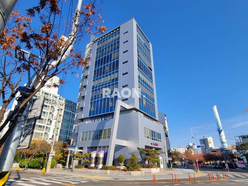 서울 마포구 합정동 [72평]마포새빛문화숲 앞 뷰 좋은 사무실 대형테라스 월세 매물번호 13883 사진 1