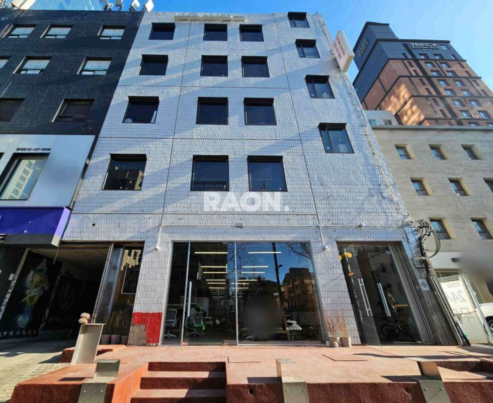 서울 마포구 서교동 [59평] 양화대로 라이즈호텔 바로 앞 지하1층 임대공간 월세 매물번호 13930 사진 1