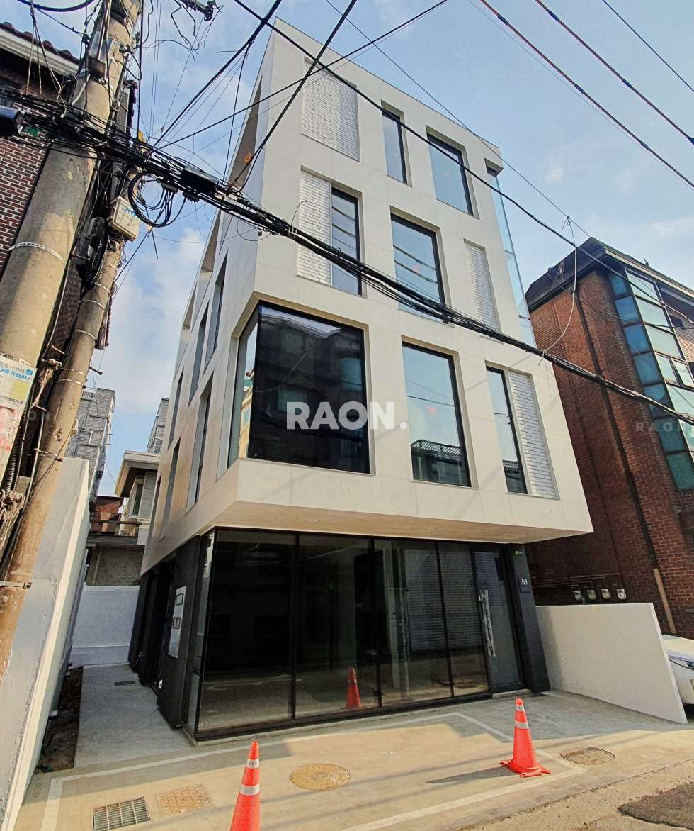 서울 마포구 합정동 [32평]연층임대 합정 신축 세려된 내외관 무권리 월세 매물번호 13733 사진 1