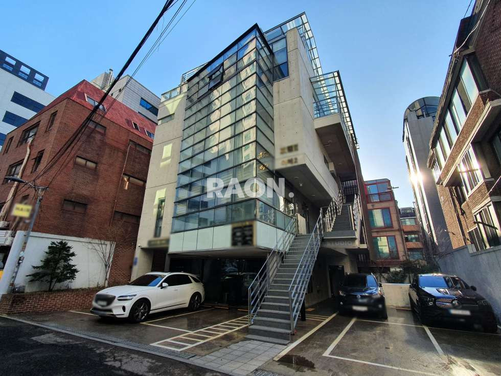 서울 마포구 서교동 [30평]홍대 역세권 내외관 컨디션 우수 월세 매물번호 13755 사진 1