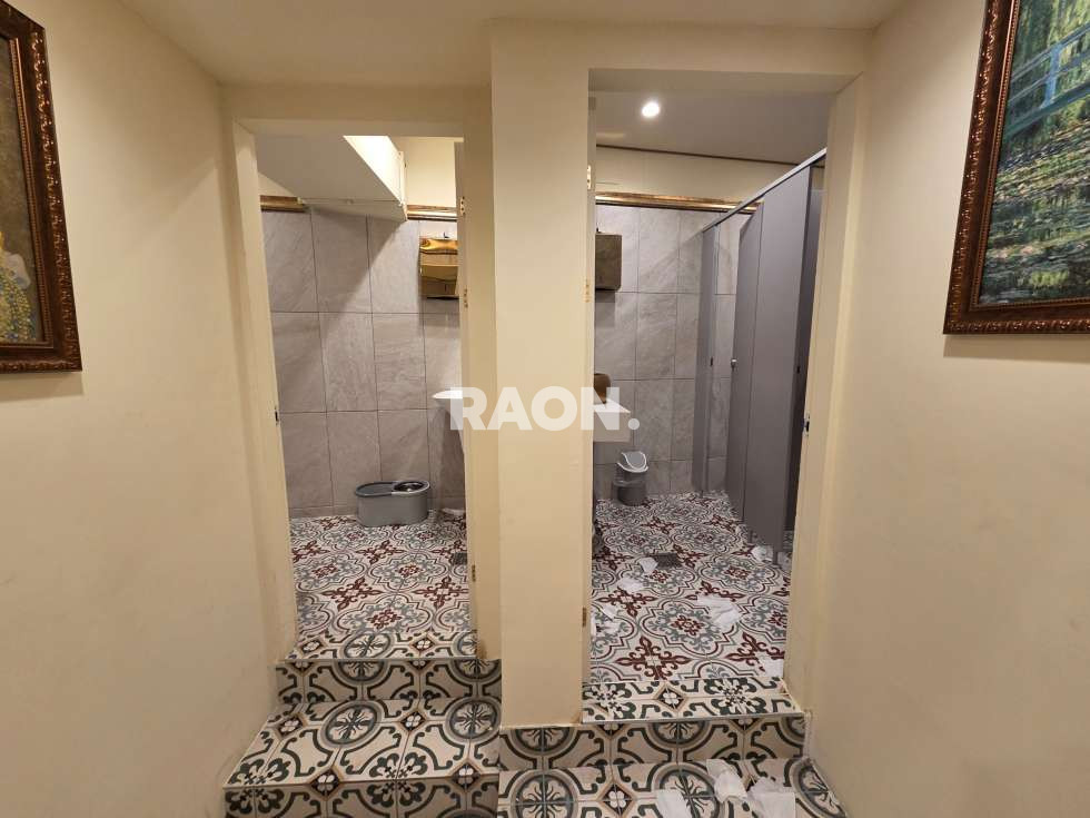 서울 마포구 서교동 [51평] 홍대 레드로드 메인 거리에 위치한 접근성 가시성 우수한 상가 월세 매물번호 13970 사진 8