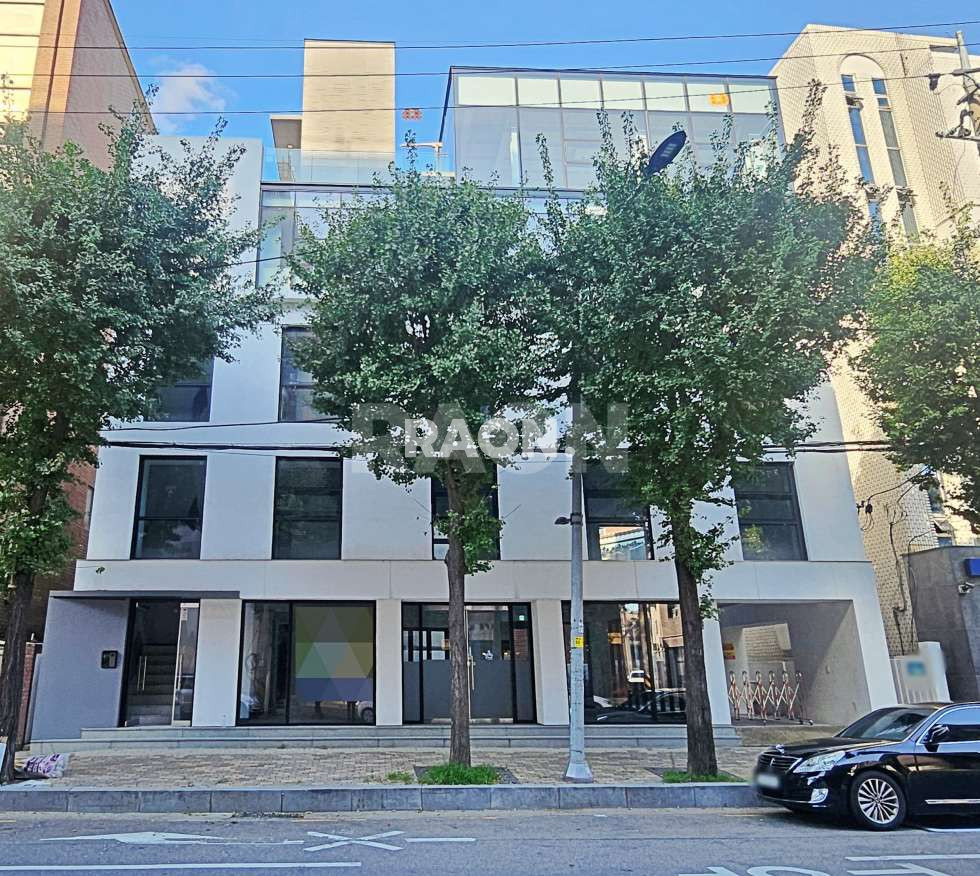 서울 마포구 서교동 [139평]망원역 인근 대로변 리모델링 완료된 통임대 월세 매물번호 12695 사진 1
