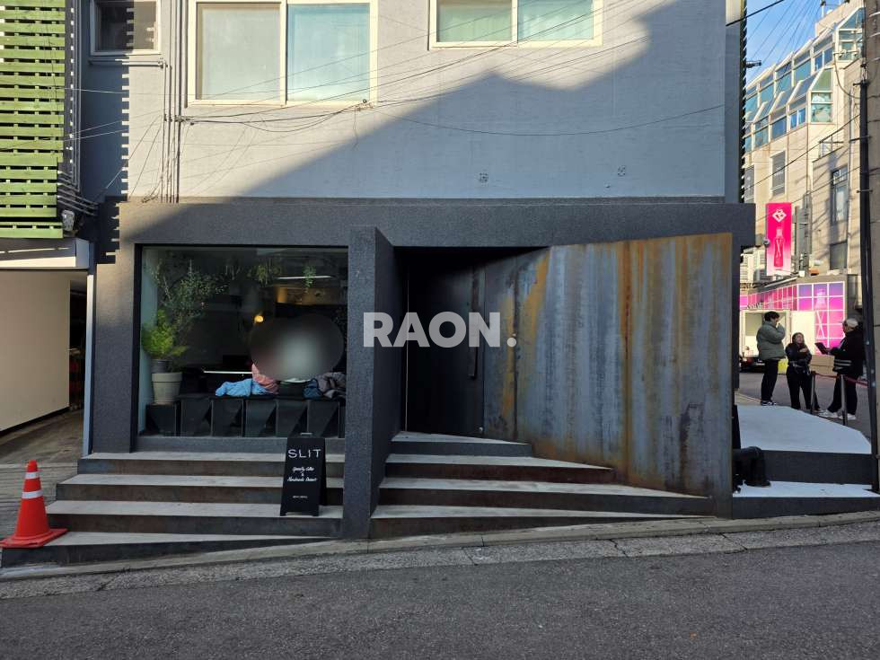 서울 마포구 서교동 [19평] 홍대 놀이터 인근 1층 카페 월세 매물번호 13994 사진 1