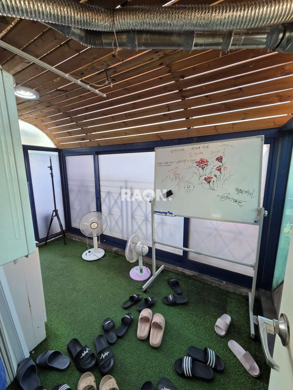서울 마포구 서교동 [23평] 홍대 상상마당 바로 앞 파티룸 월세 매물번호 13995 사진 9