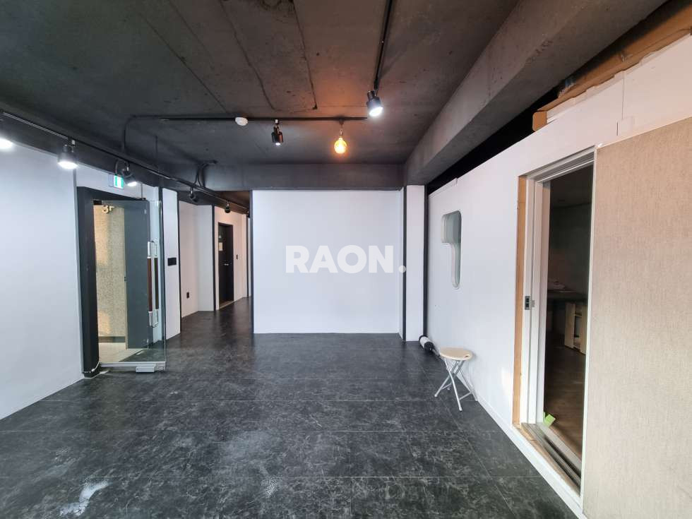 서울 마포구 서교동 [55평]망원역 도보 5분 내부룸2개 주차편리 월세 매물번호 13938 사진 16