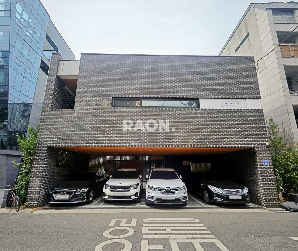 서울 마포구 서교동 [115평]독보적 주택형 사옥 공간 무권리 주차 4대 월세 매물번호 13413 사진 2