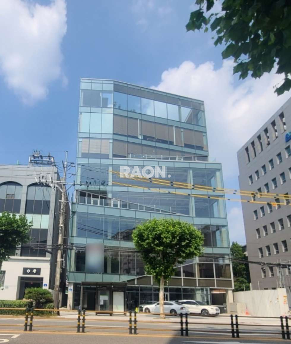 서울 마포구 연남동 [77평] 대로변 신축 1층 무권리 상가 사무실 월세 매물번호 10890 사진 1