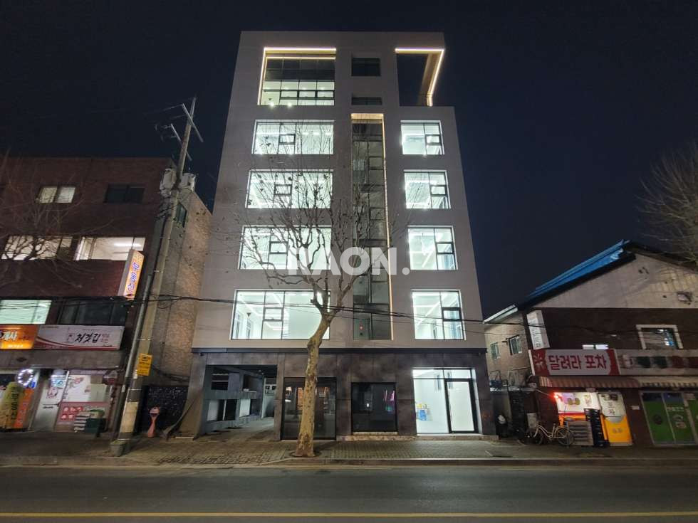 서울 마포구 성산동 [252평]망원역5분대로변 자유업종 호스텔가능 전층냉난방기 월세 매물번호 13265 사진 3