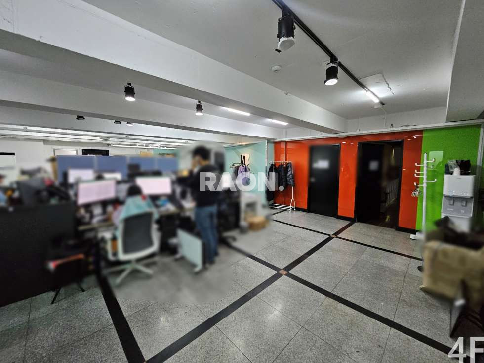 서울 마포구 서교동 [126평] 합정역 바로 앞 대형 가성비 오피스 임대 월세 매물번호 14112 사진 3