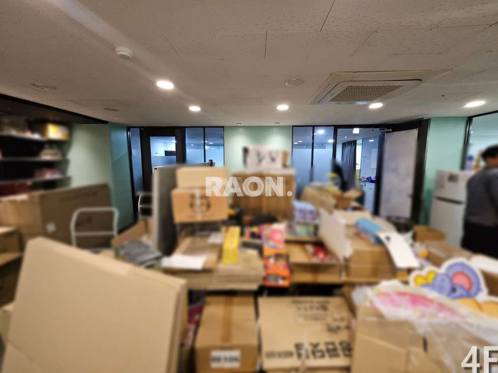 서울 마포구 서교동 [126평] 합정역 바로 앞 대형 가성비 오피스 임대 월세 매물번호 14112 사진 9