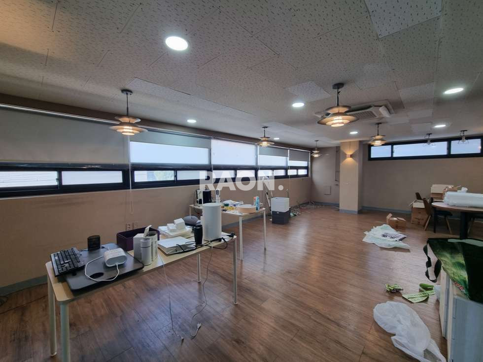 서울 마포구 동교동 [19평]홍대역세권 유리룸 냉난방기 완비 월세 매물번호 14036 사진 5