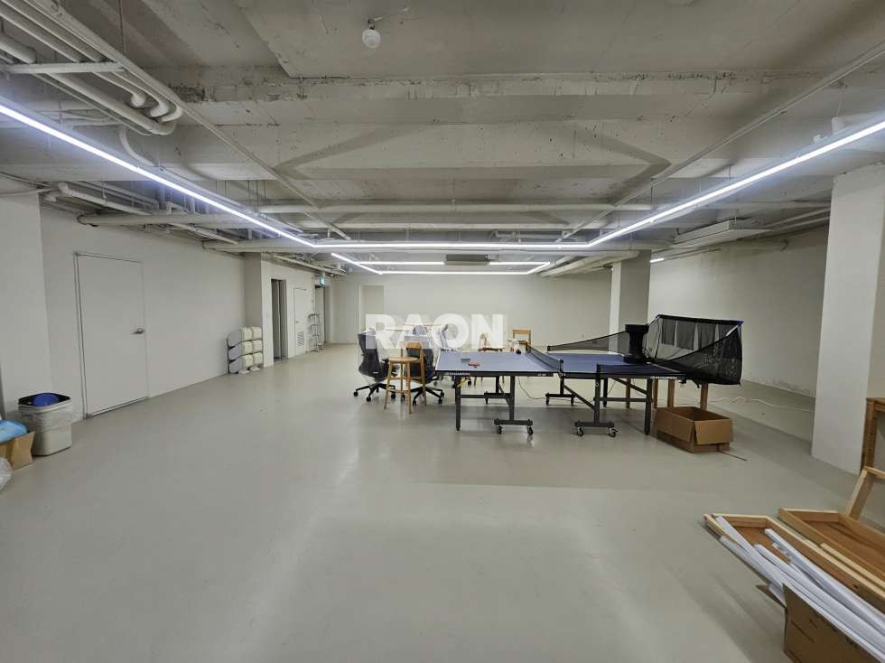 서울 마포구 서교동 [75평] 합정 메세나폴리스 바로 앞 지하1층 임대공간 월세 매물번호 14121 사진 1