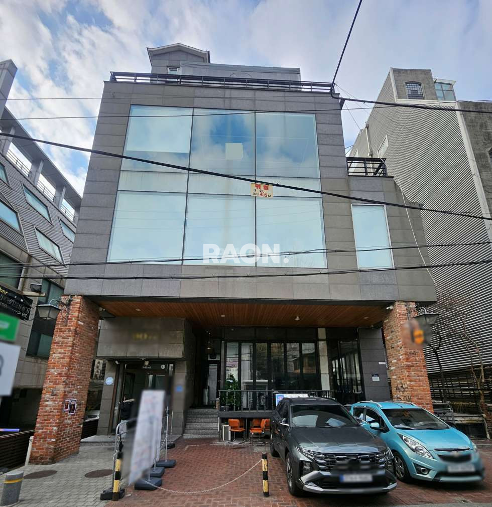 서울 마포구 서교동 [43평] 레드로드 인근 상수,합정 더블 역세권 월세 매물번호 13923 사진 1