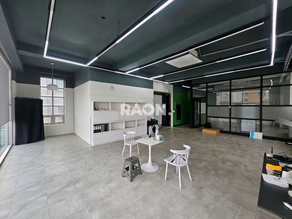 서울 마포구 서교동 [43평] 레드로드 인근 상수,합정 더블 역세권 월세 매물번호 13923 사진 3