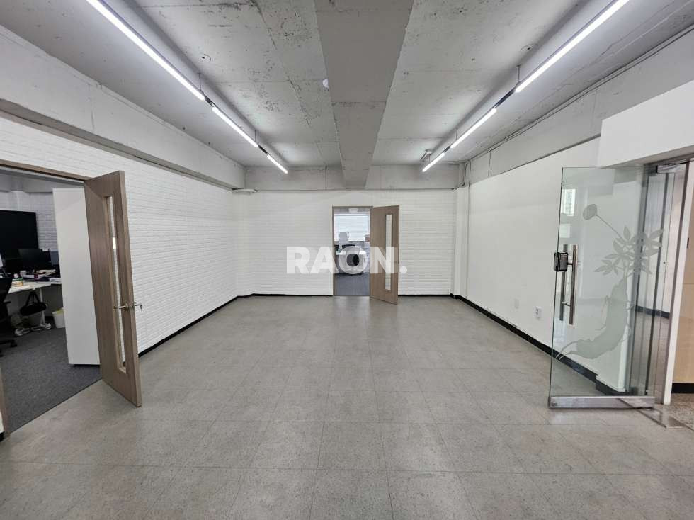 서울 마포구 동교동 [71평] 홍대 역세권 대로변 오피스 임대 월세 매물번호 10499 사진 3