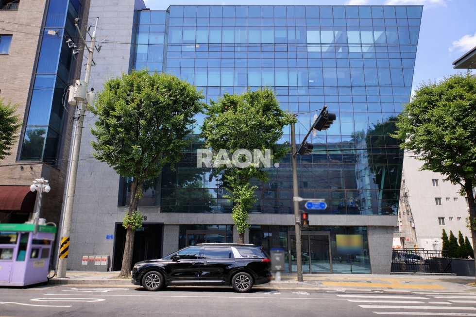 서울 마포구 서교동 [38평] 망원 인근 대로변 1층 무권리 임대공간 월세 매물번호 11341 사진 1