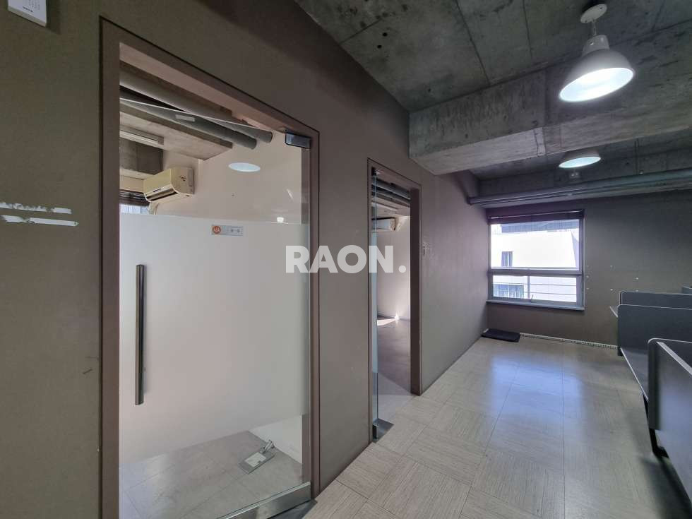 서울 마포구 동교동 [46평]홍대역세권 동교동 오피스라인 내부룸, 테라스 월세 매물번호 14188 사진 6