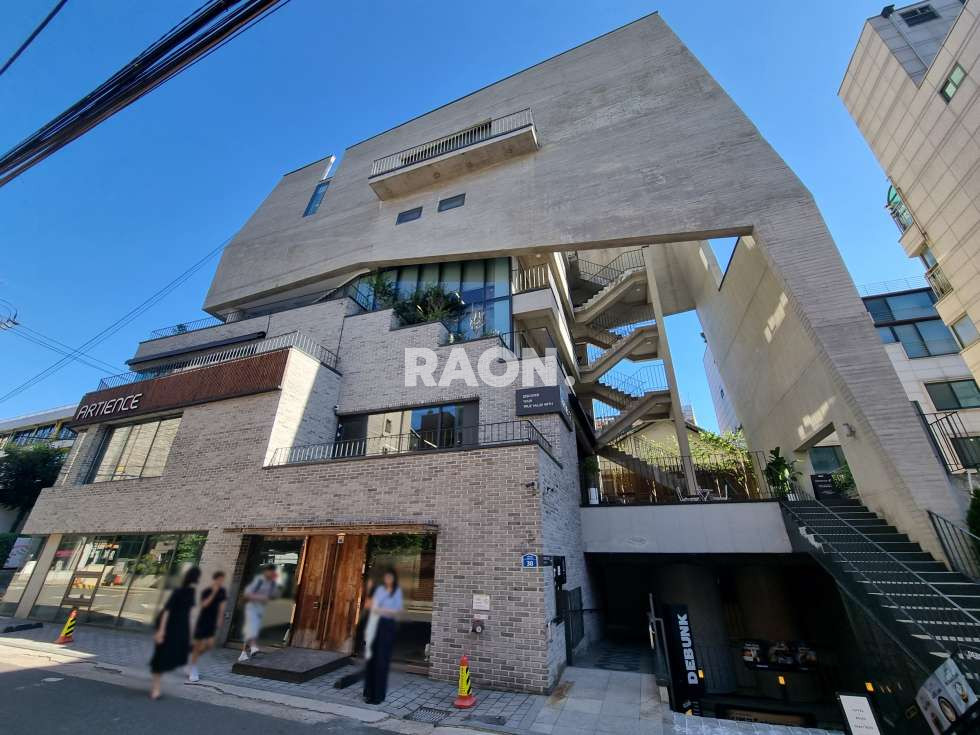 서울 마포구 합정동 [66평]현황상1층 합정역 도보 3분 코너 위치 조기계약 예상 월세 매물번호 13440 사진 1
