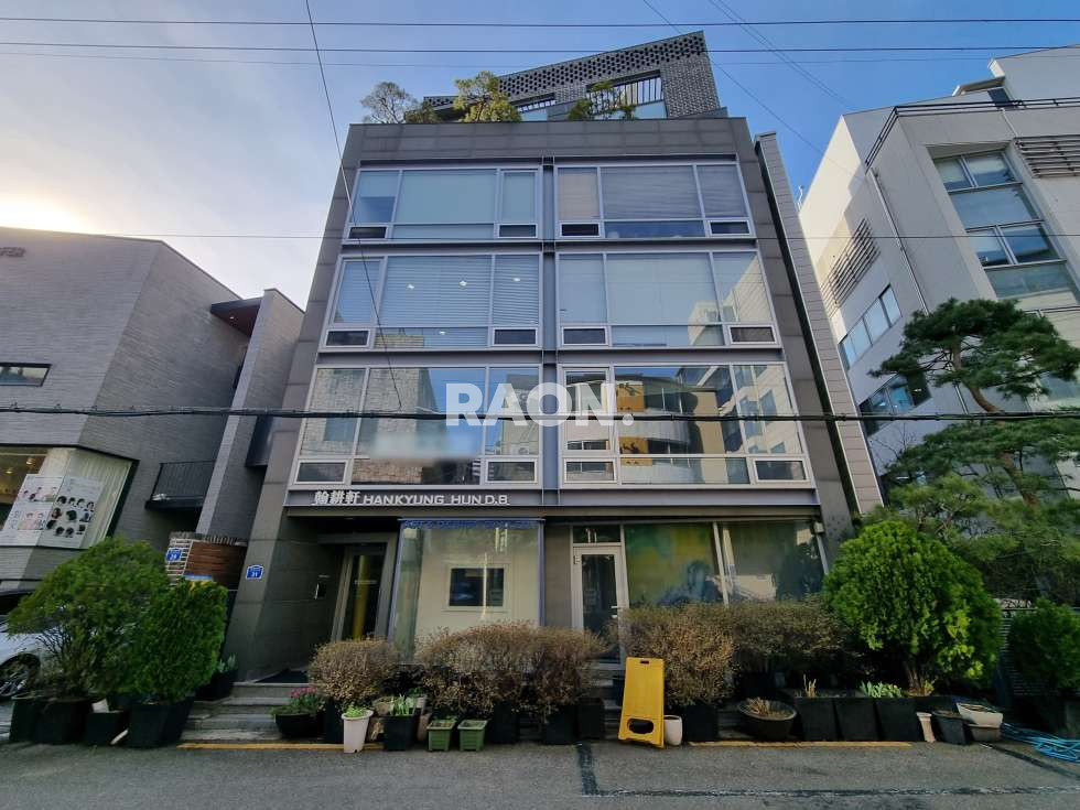 서울 마포구 동교동 [47평]홍대역 도보 3분 오피스라인 최상의 사무실 공간 월세 매물번호 12173 사진 1