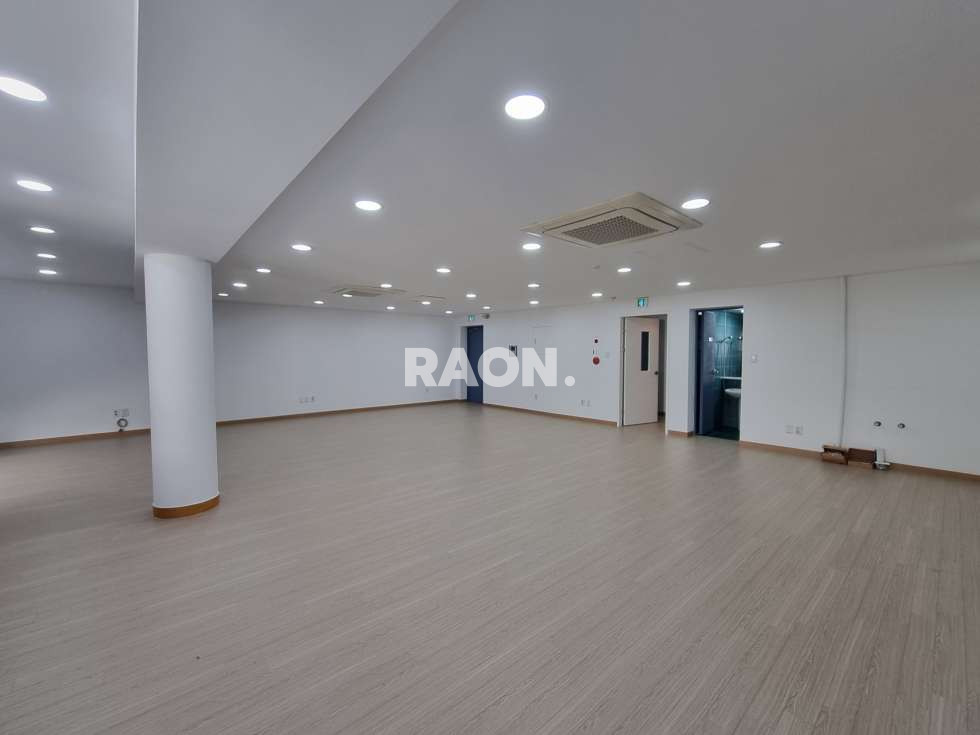 서울 마포구 동교동 [47평]홍대역 도보 3분 오피스라인 최상의 사무실 공간 월세 매물번호 12173 사진 8