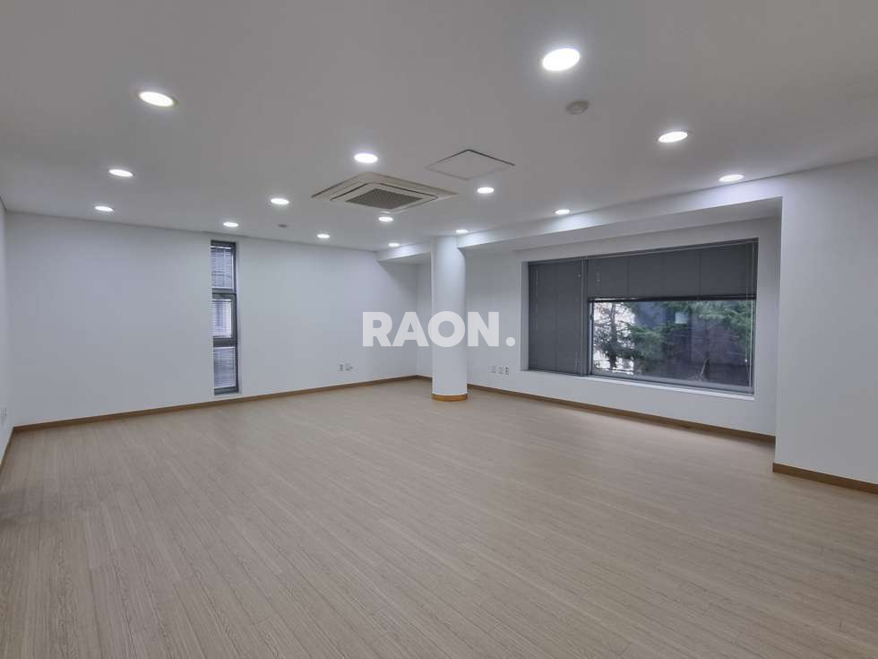 서울 마포구 동교동 [47평]홍대역 도보 3분 오피스라인 최상의 사무실 공간 월세 매물번호 12173 사진 12