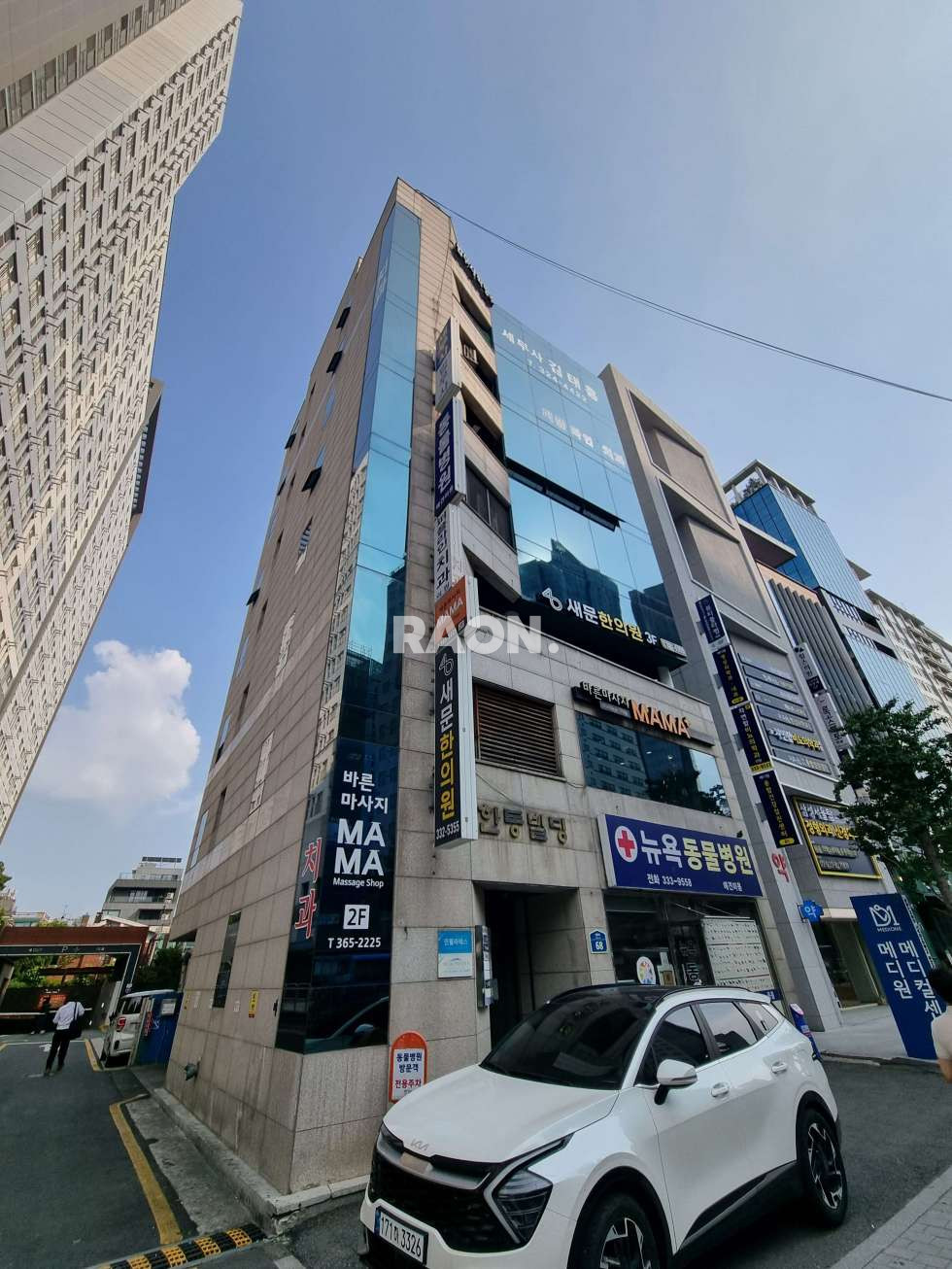 서울 마포구 서교동 [35평]합정역 3번출구 앞 대로변 상가 사무실 월세 매물번호 14263 사진 1