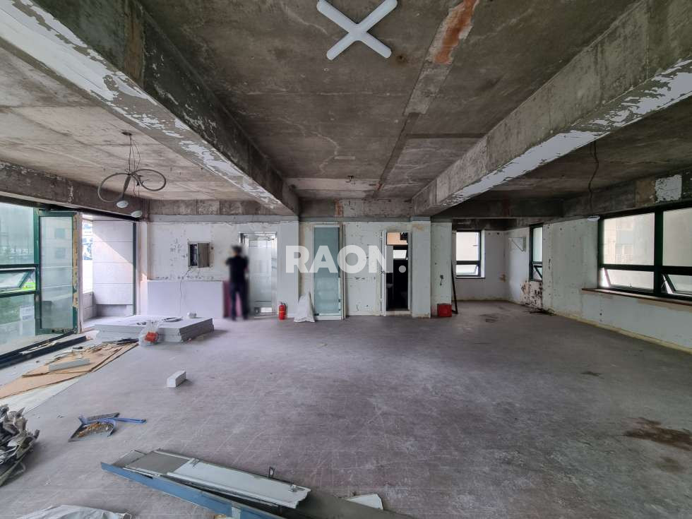 서울 마포구 서교동 [35평]합정역 3번출구 앞 대로변 상가 사무실 월세 매물번호 14263 사진 5